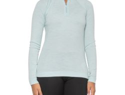 Smartwool Merino 250 Base Layer Testing Warmth for Winter Travel