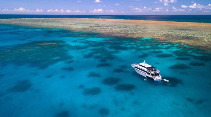 Scuba Diving Expedition – Great Barrier Reef – PADI Travel Adventure Awaits