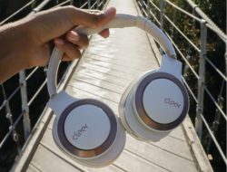 Noise Cancelling Headphones – Long Haul Flights – Sony WH-1000XM5