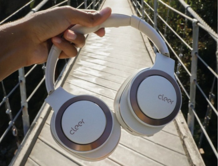 Noise Cancelling Headphones – Long Haul Flights – Sony WH-1000XM5