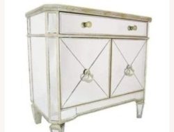 Mirrored Side Table – Glam Decor – Z Gallerie