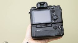 Battery Grip – Vertical – VGC4EM Sony Enhances Photography Battery Grip – Vertical – VGC4EM Sony Enhances Photography