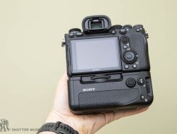 Battery Grip – Vertical – VGC4EM Sony Enhances Photography